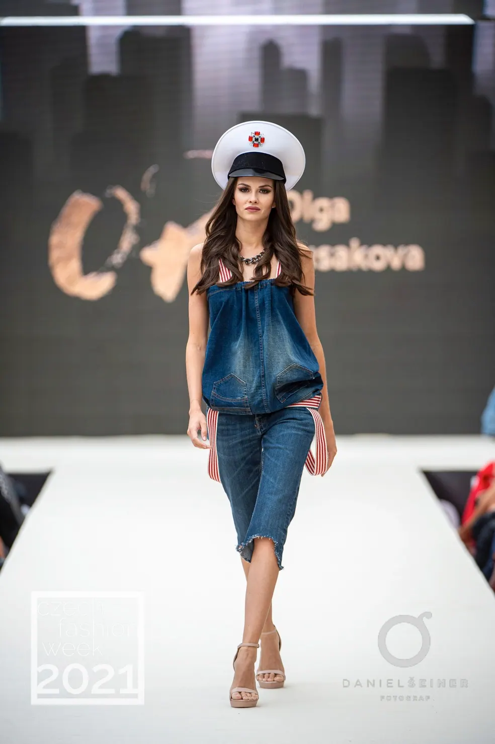 Czech Fashion Week · Teplice, 2021. Momenty přehlídky.