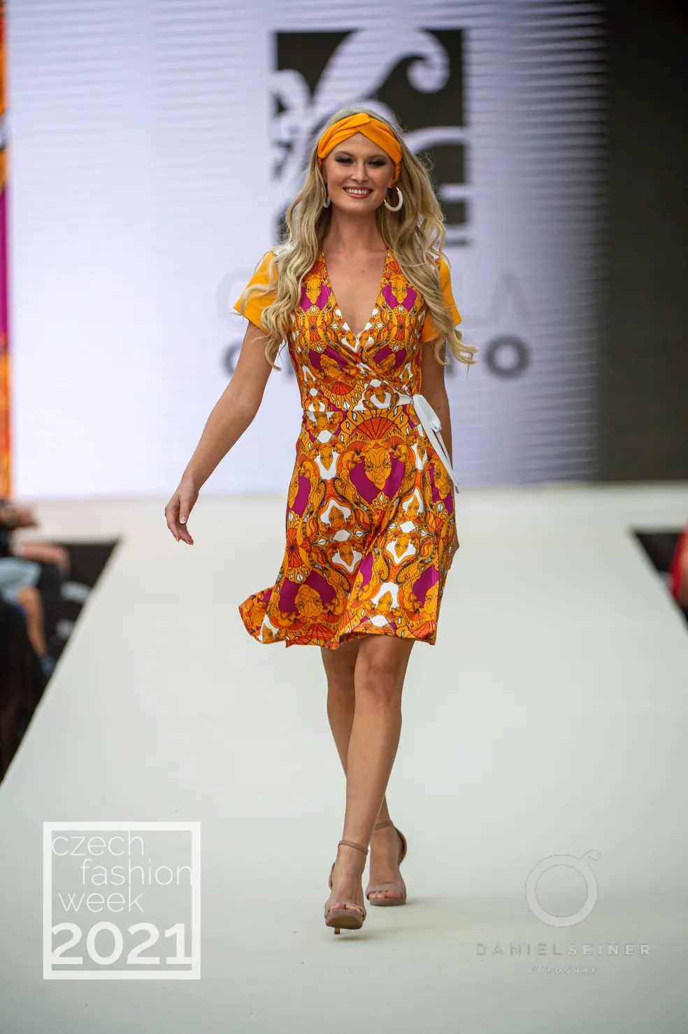 Czech Fashion Week · Teplice, 2021. Momenty přehlídky.