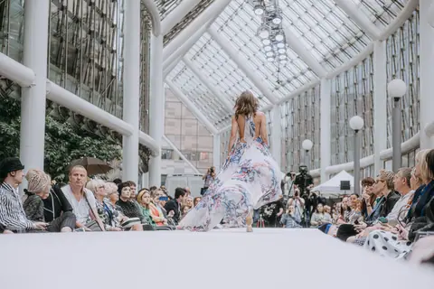Czech Fashion Week · Teplice, 2020. Momenty přehlídky.
