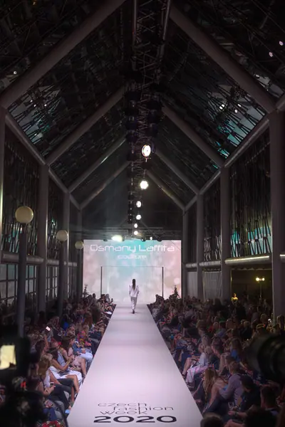 Czech Fashion Week · Teplice, 2020. Momenty přehlídky.