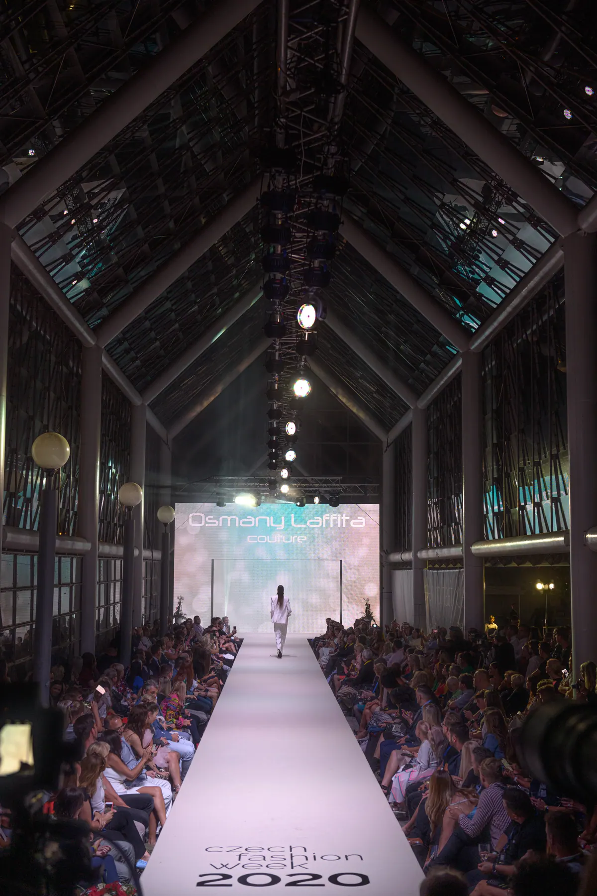 Czech Fashion Week · Teplice, 2020. Momenty přehlídky.