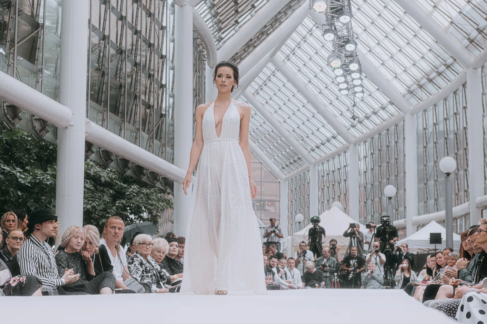 Czech Fashion Week · Teplice, 2020. Momenty přehlídky.