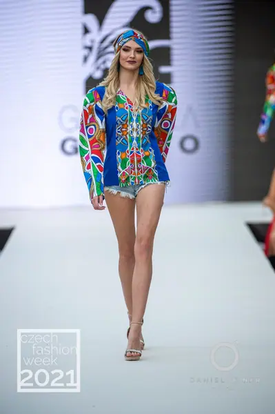 Czech Fashion Week · Teplice, 2021. Momenty přehlídky.