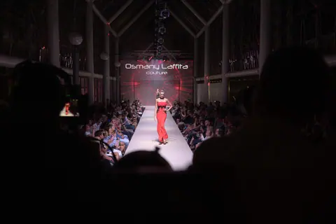 Czech Fashion Week · Teplice, 2020. Momenty přehlídky.
