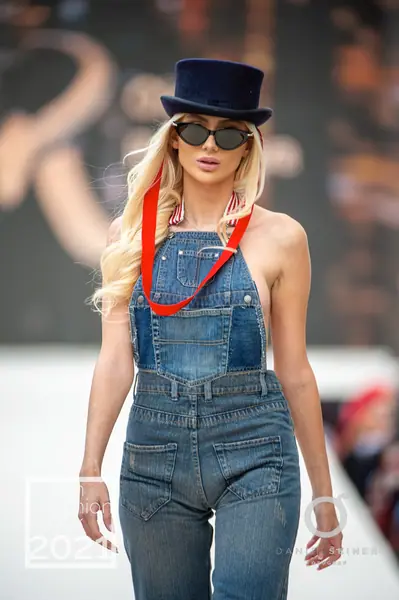 Czech Fashion Week · Teplice, 2021. Momenty přehlídky.