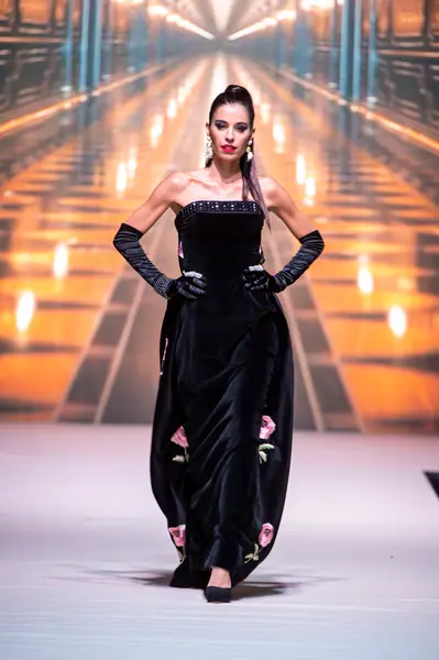 Czech Fashion Week · Teplice, 2022. Momenty přehlídky.